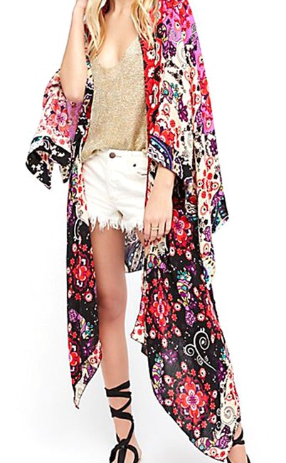 The Swimsuit Cover Up Bella Hadid S Way E News Canada